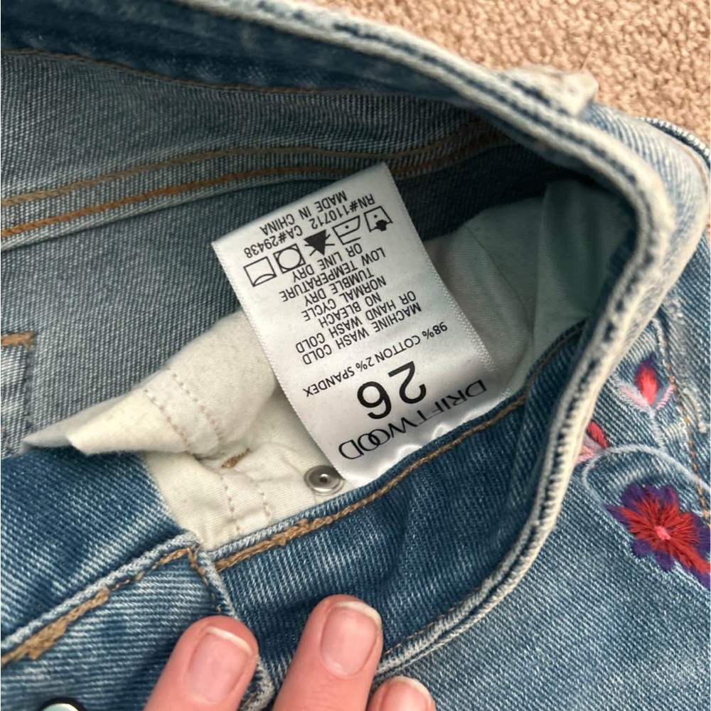 Free People Driftwood Farrah Embroidered Flare Jeans Red Floral Embroidery - Picture 7 of 10